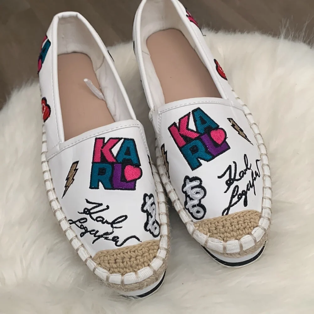 NWT KARL LAGERFELD EMBROIDERED SLIP ON SHOES HAND CRAFTED SIZE 5.5 - Picture 4 of 16